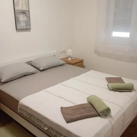 Charming Sparcle In Dalmatia Apartment *