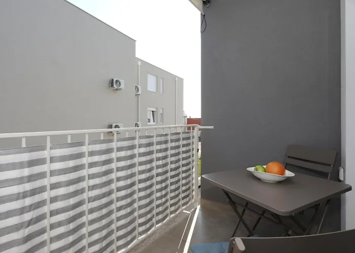 Charming Sparcle In Dalmatia דירה *