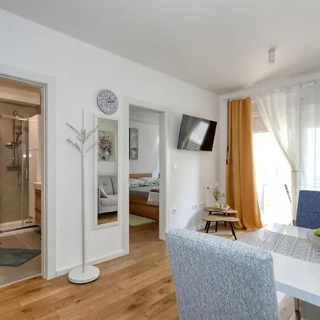 Charming Sparcle In Dalmatia Apartman *
