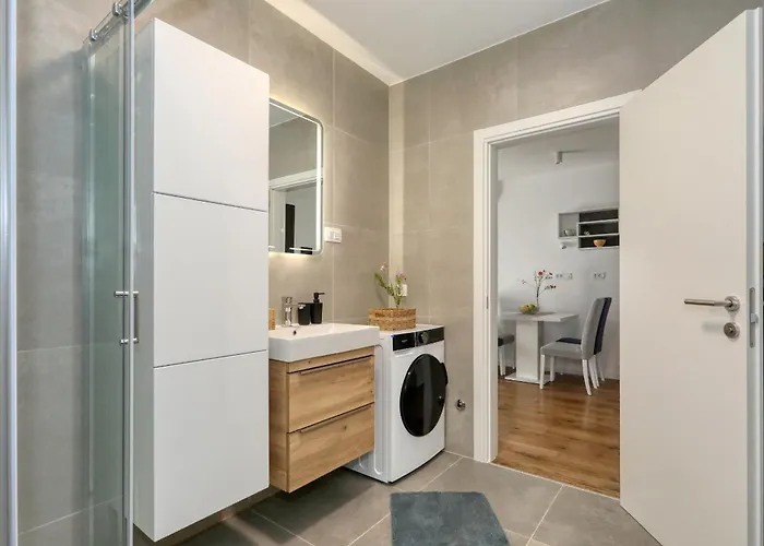 Апартаменты Charming Sparcle In Dalmatia *