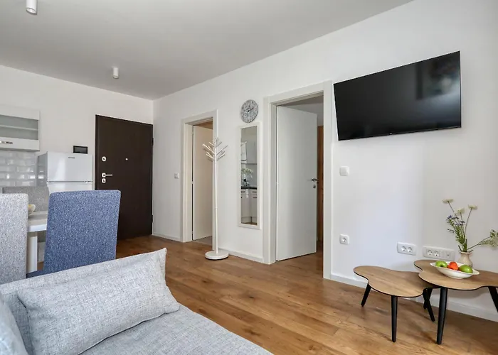 Charming Sparcle In Dalmatia Апартаменты *